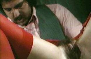 Pequeña rubia adolescente recibiendo una gran polla peliculas porno español latino online dura